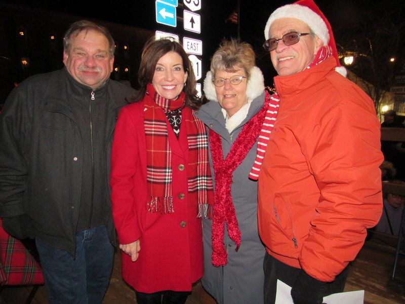 Medina's Parade of Lights helps kick off Christmas season